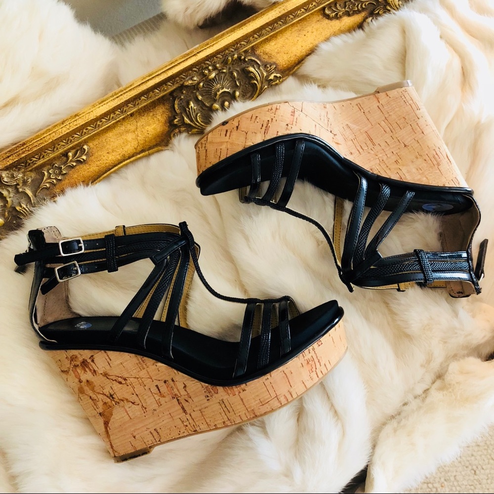 Black strappy cork platform wedges 7.5 Nine West